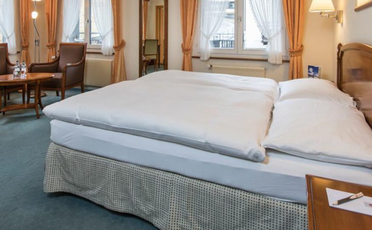 Hotel Sunstar Beausite, Saas Fee, Double Bedroom